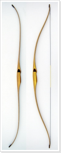 Wurfarme aus Black Charry und stäbchenverleimten, getemperten Bambus im Kern. Bauweise: Hybrid Wurfarme aus Black Charry und stäbchenverleimten, getemperten Bambus im Kern. Bauweise: Hybrid