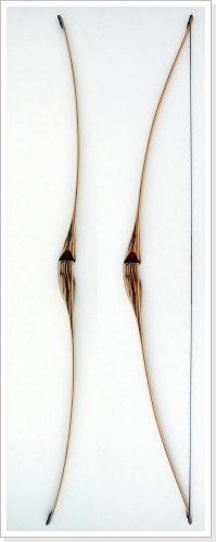 Wurfarme aus Ahorn und stäbchenverleimten, getemperten Bambus im Kern. Bauweise: Reverse Reflex-Deflex