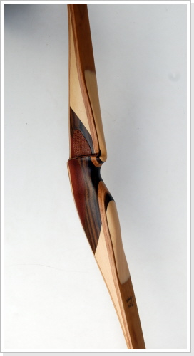 Griffholz: Yarrah, Ziricote, Ahorn